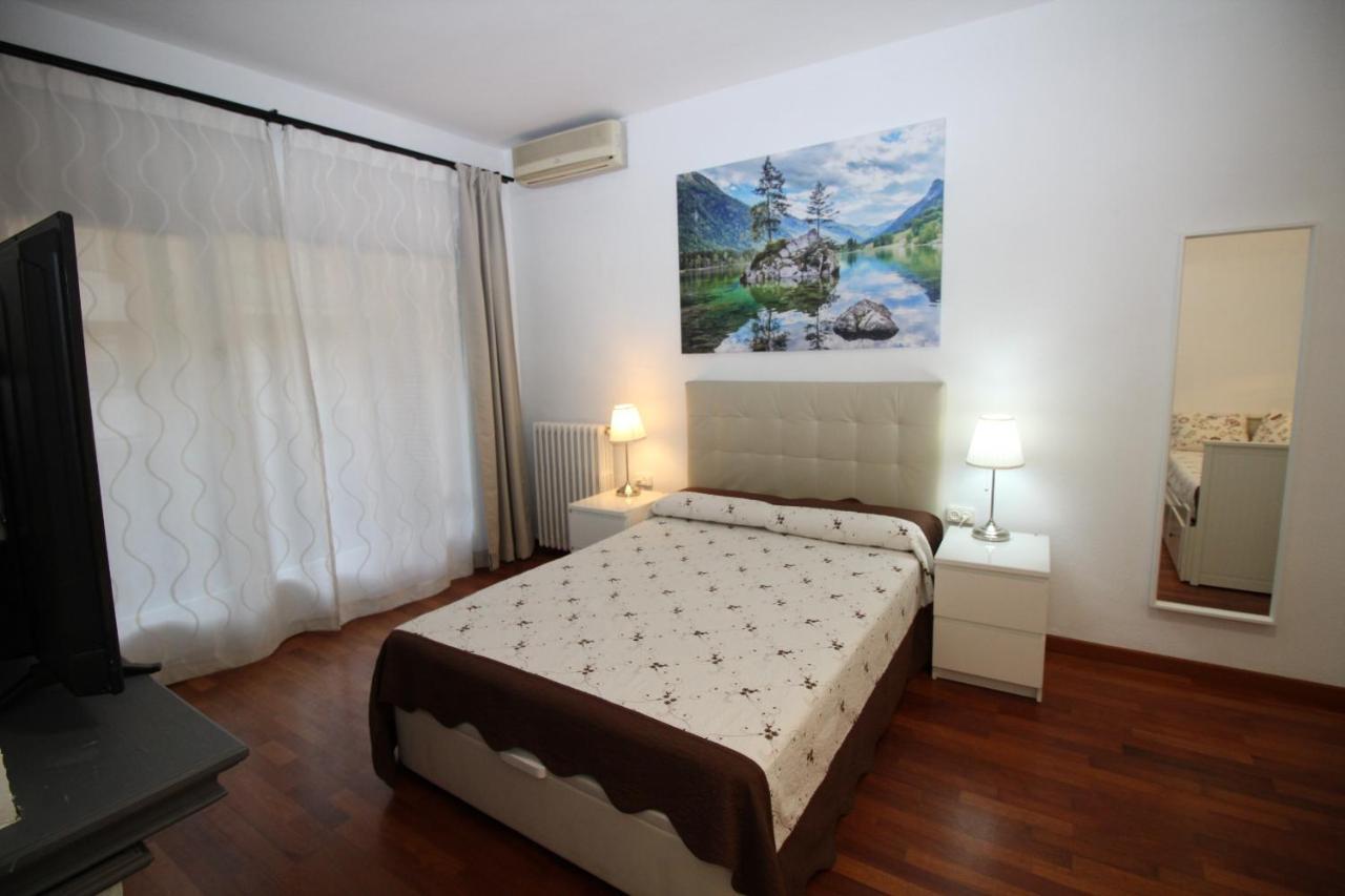 Rooms Viladomat Barcelona Luaran gambar