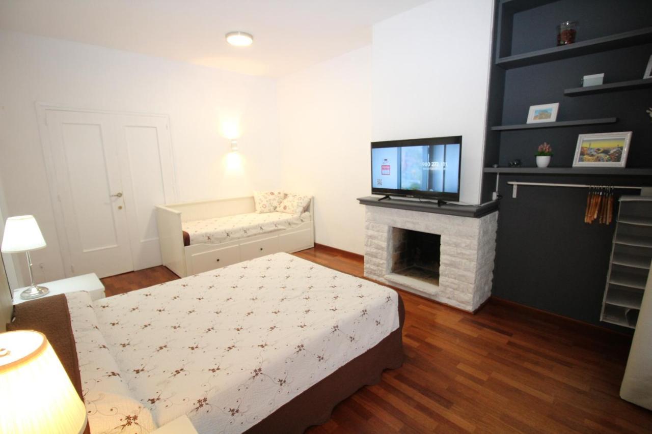 Rooms Viladomat Barcelona Luaran gambar