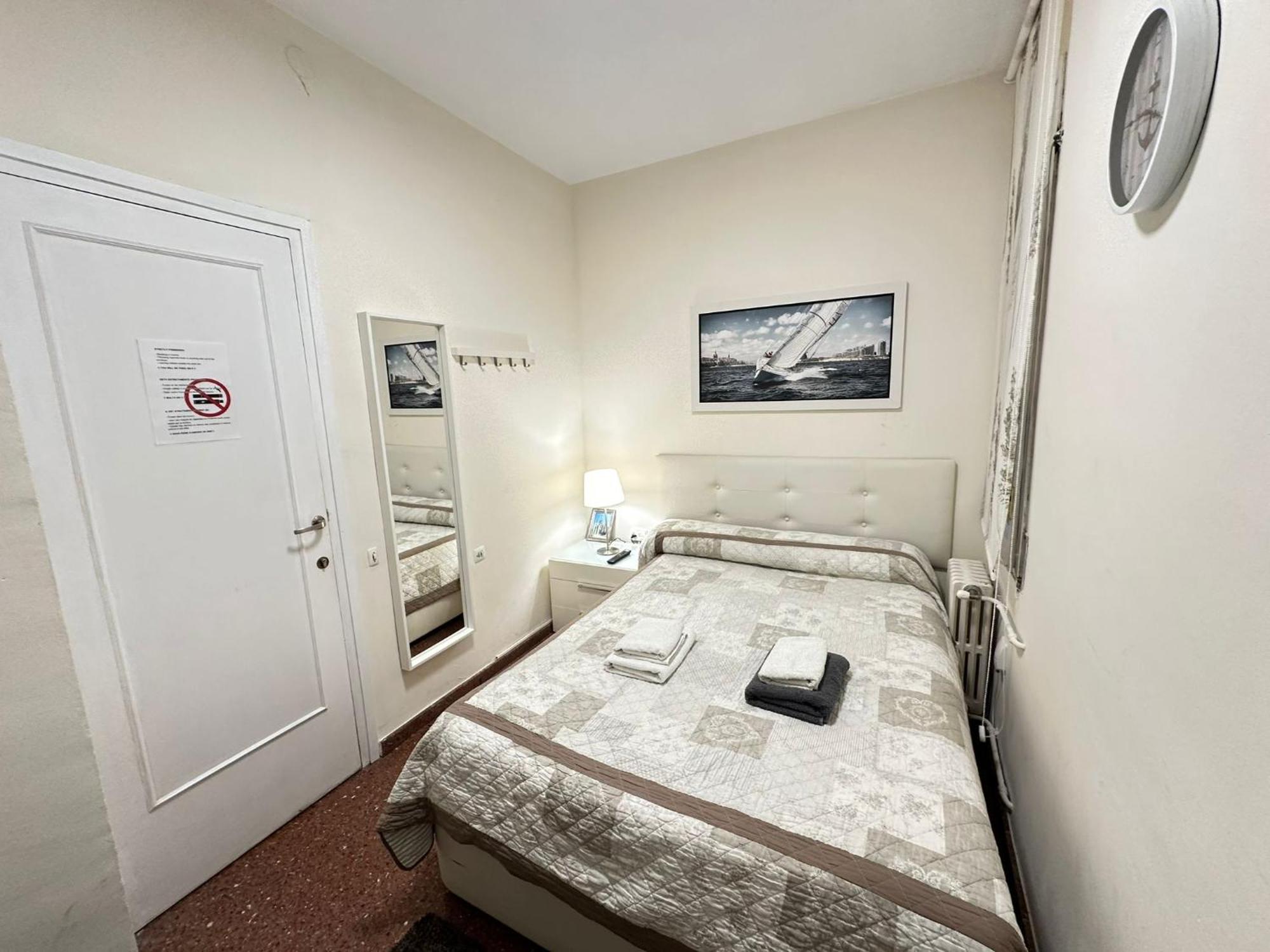 Rooms Viladomat Barcelona Luaran gambar