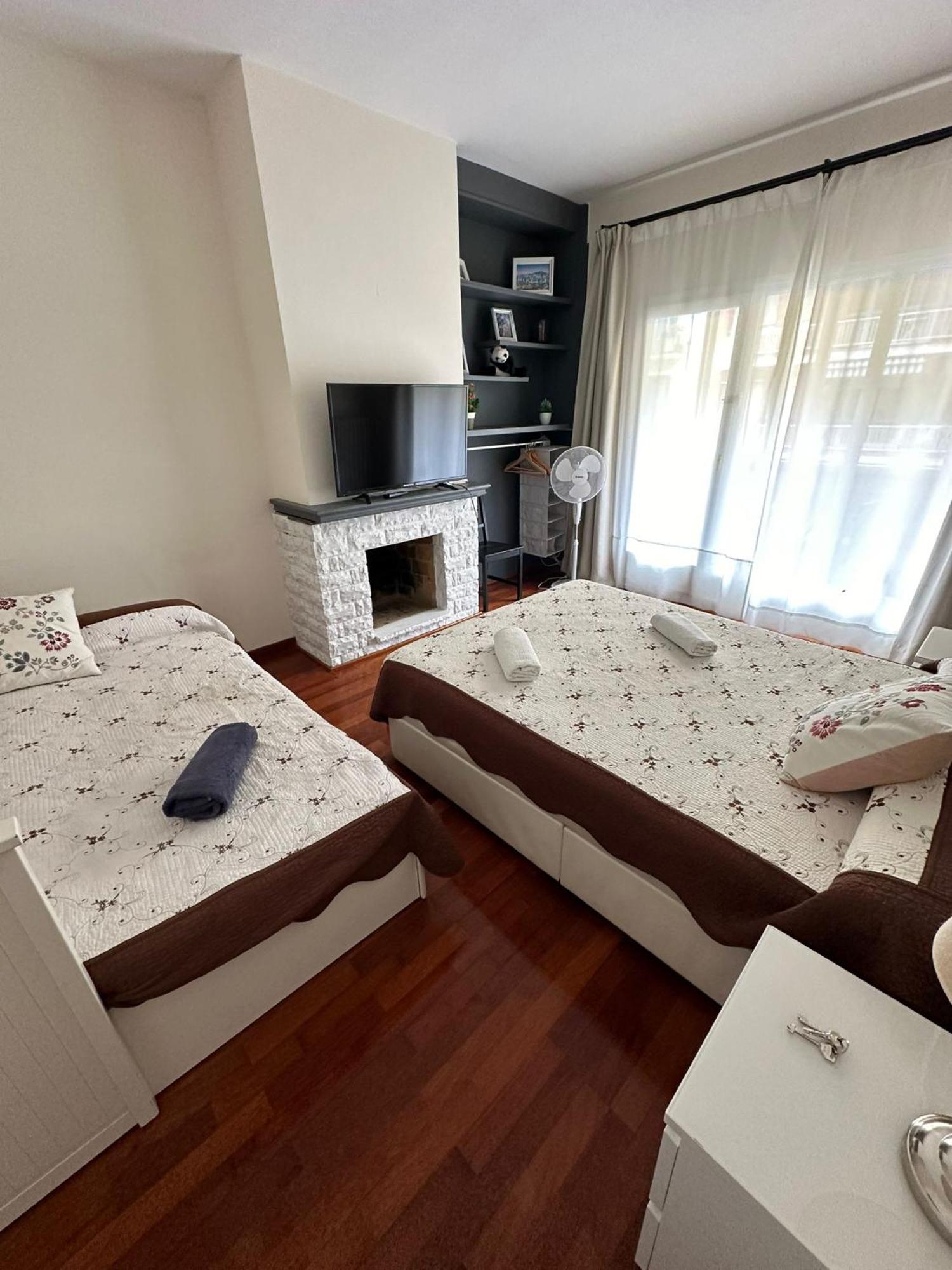 Rooms Viladomat Barcelona Luaran gambar
